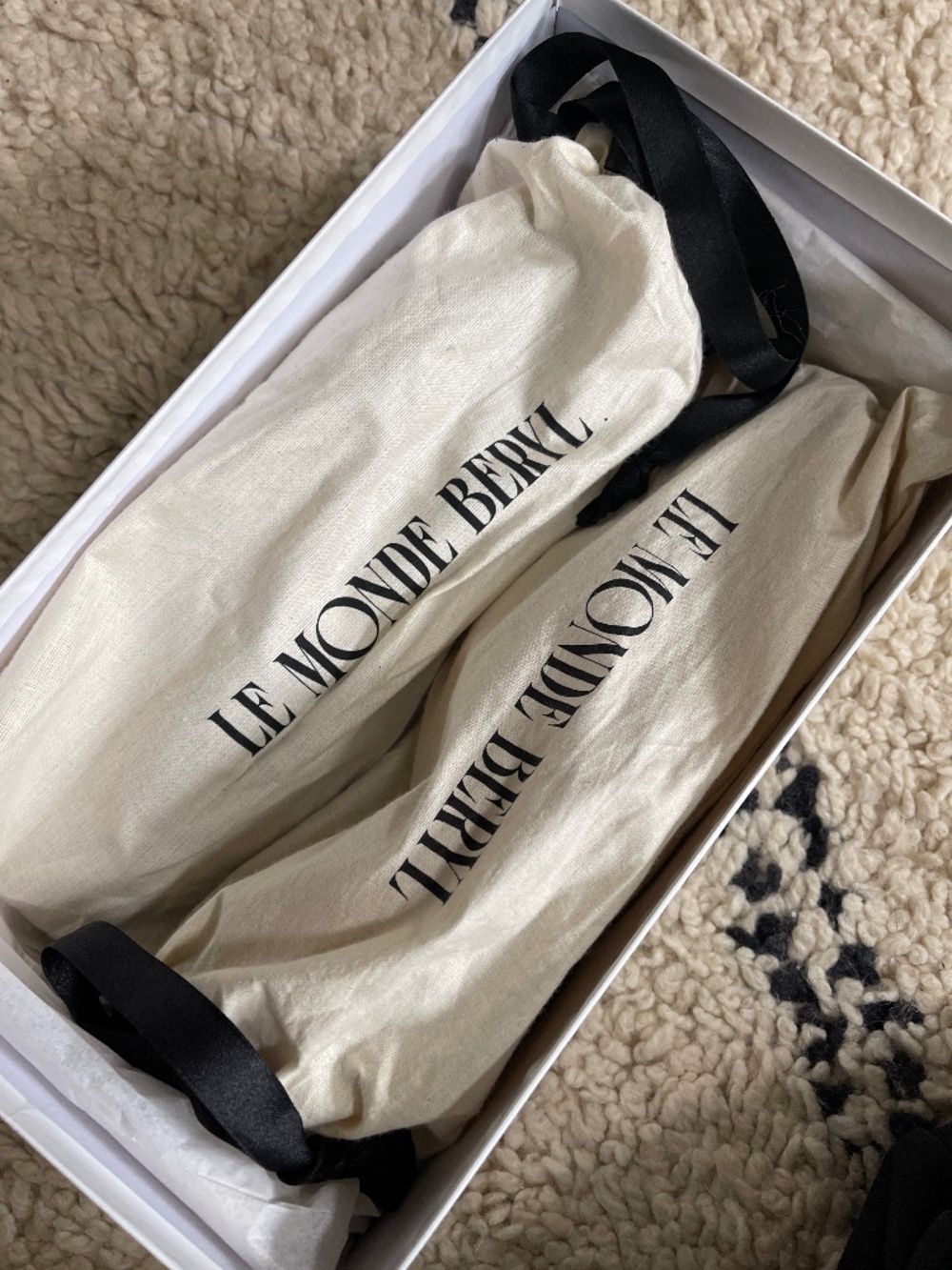 Le Monde Beryl velvet flats with tassel detail